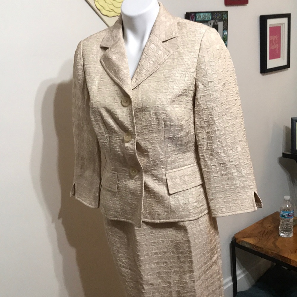 Maggie London suit